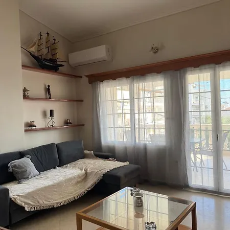 Nerea Kalamata- Cozy Near The Апартаменты Farai